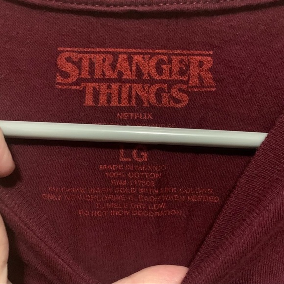 Stranger things “I dump your ass” graphic tee L - Picture 3 of 3